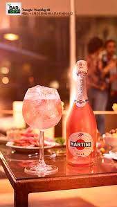 A GLASS OF MARTINI ROSE